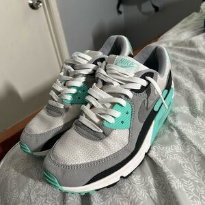 Nike Women's Sneakers in Gray and Mint